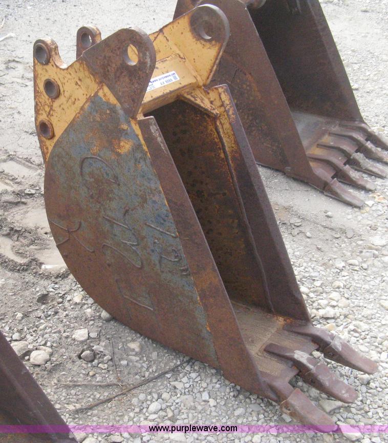 image for item AX9569 12" backhoe bucket