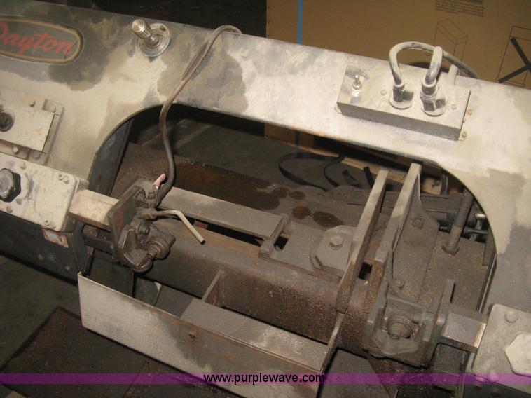 image for item AX9571 Dayton 5Z023 band saw
