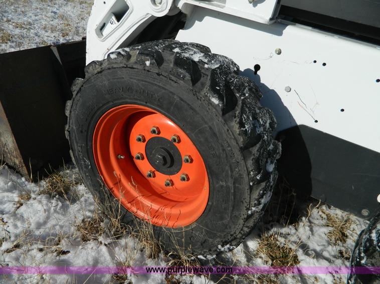 image for item D6079 2011 Bobcat S185 skid steer