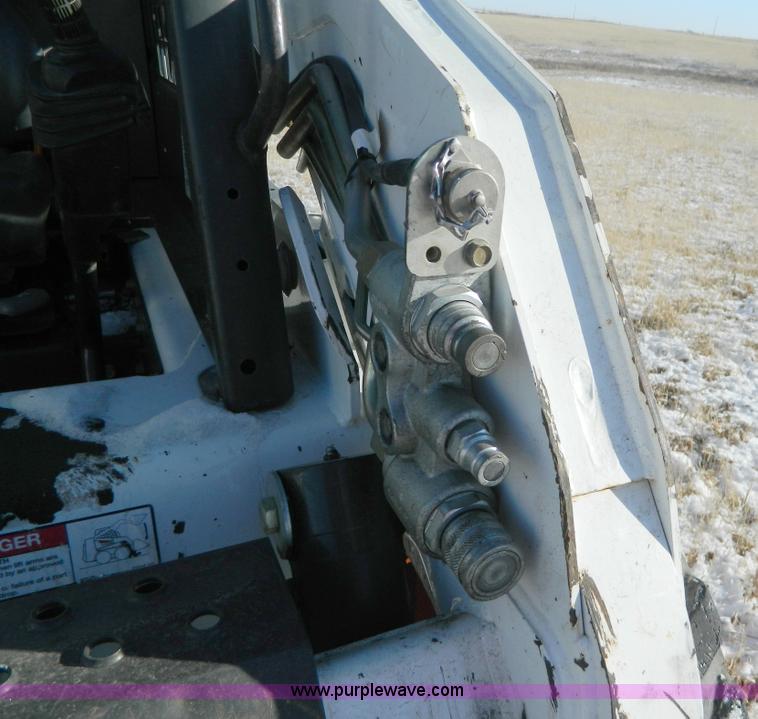 image for item D6079 2011 Bobcat S185 skid steer