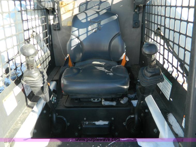 image for item D6079 2011 Bobcat S185 skid steer