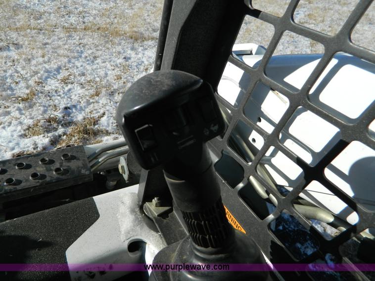 image for item D6079 2011 Bobcat S185 skid steer