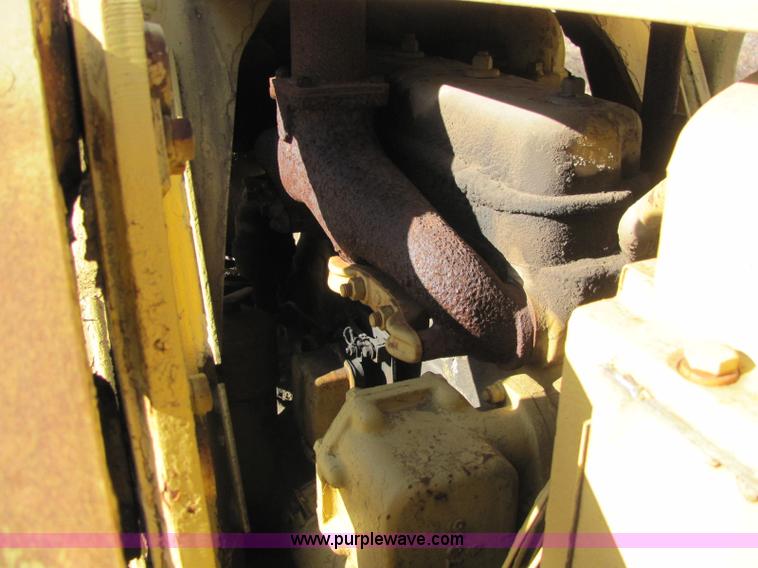 image for item E2672 1957 Caterpillar 955 track loader