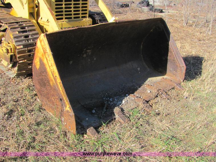 image for item E2672 1957 Caterpillar 955 track loader