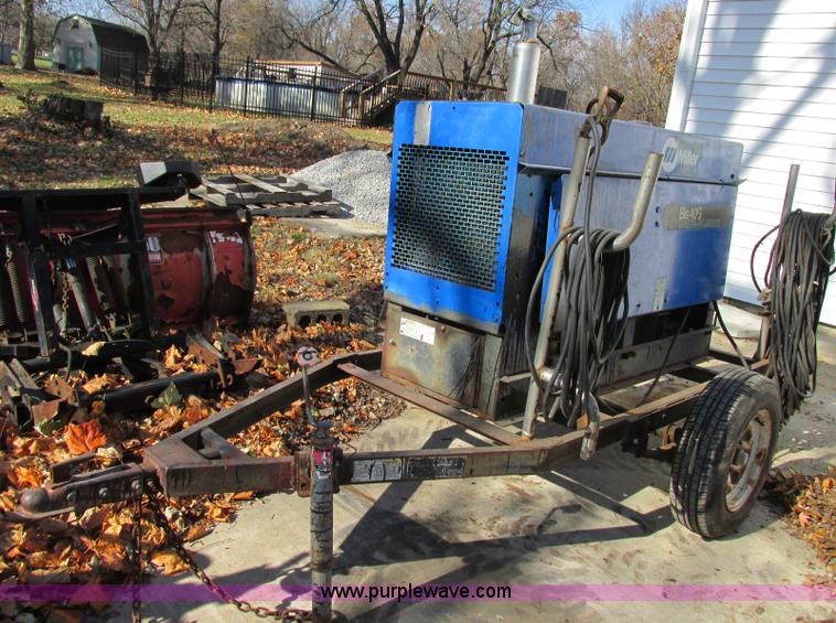 image for item F5389 Miller Big 40G towable welder generator