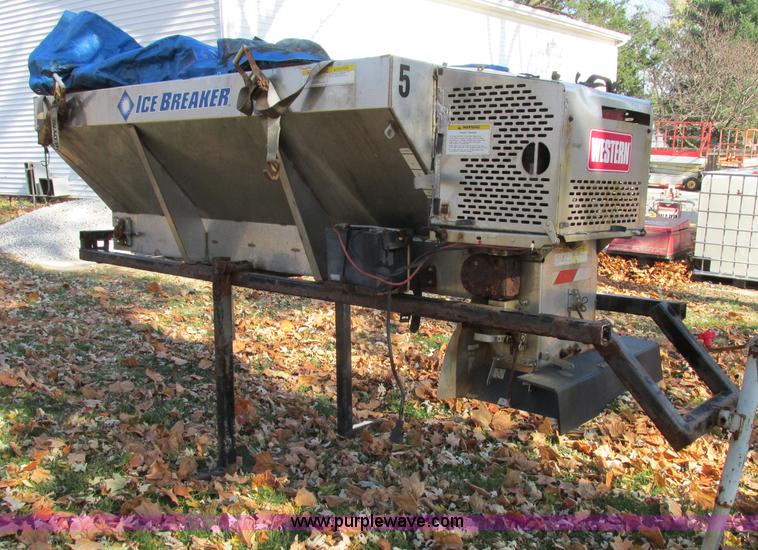 image for item F5390 Western Ice Breaker stainless steel salt/sand spreader