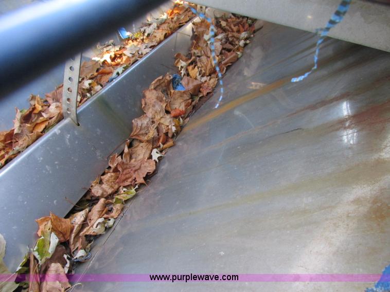 image for item F5390 Western Ice Breaker stainless steel salt/sand spreader