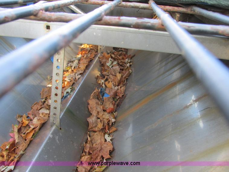 image for item F5390 Western Ice Breaker stainless steel salt/sand spreader