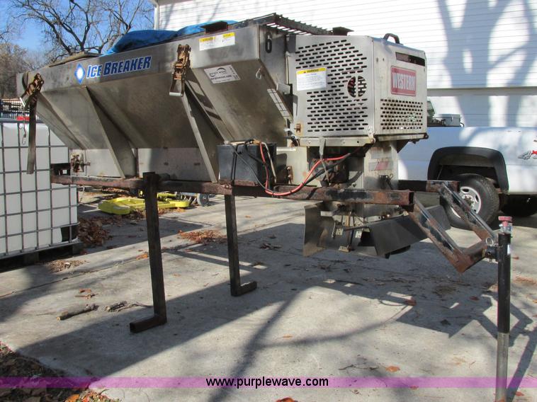 image for item F5391 Western Ice Breaker stainless steel salt/sand spreader