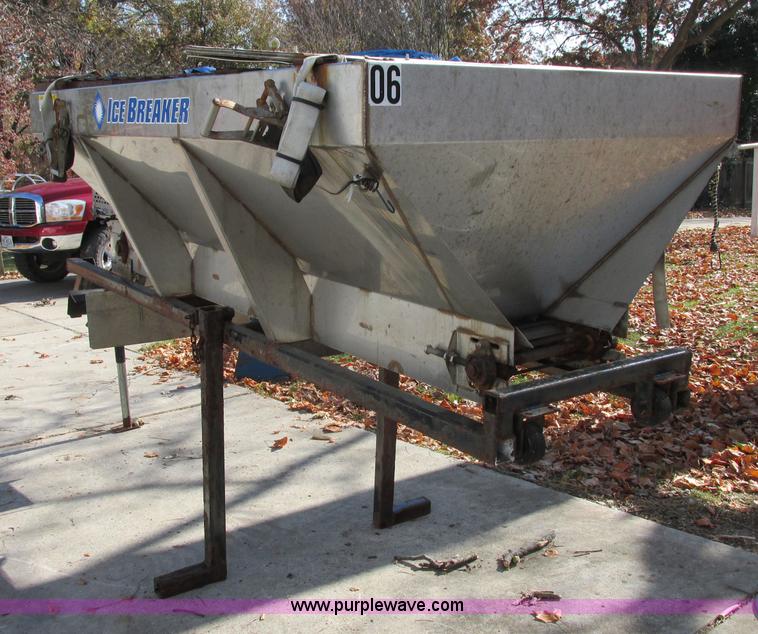 image for item F5391 Western Ice Breaker stainless steel salt/sand spreader