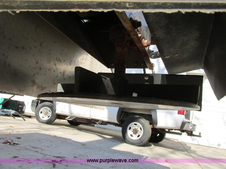 image for item F5391 Western Ice Breaker stainless steel salt/sand spreader