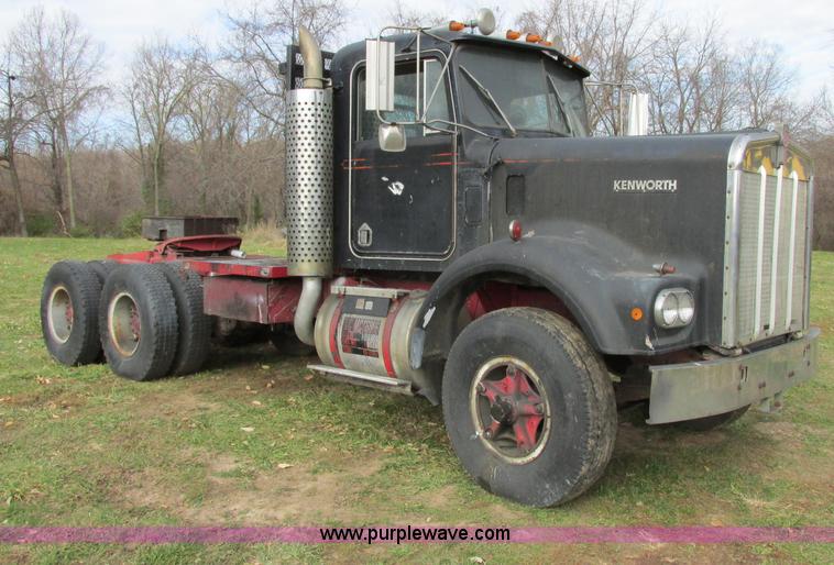 image for item F5394 1973 Kenworth semi truck