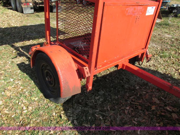 image for item F5395 Amida towable arrowboard