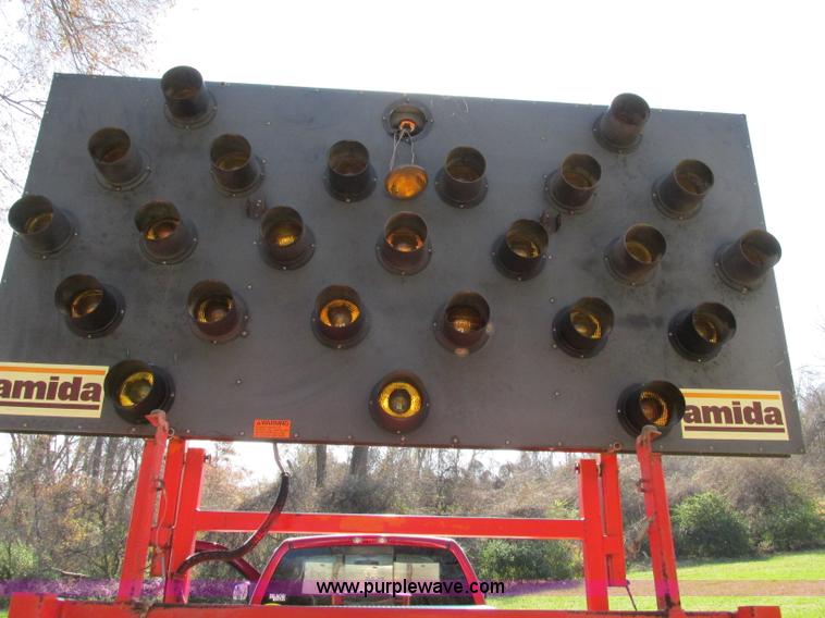 image for item F5395 Amida towable arrowboard