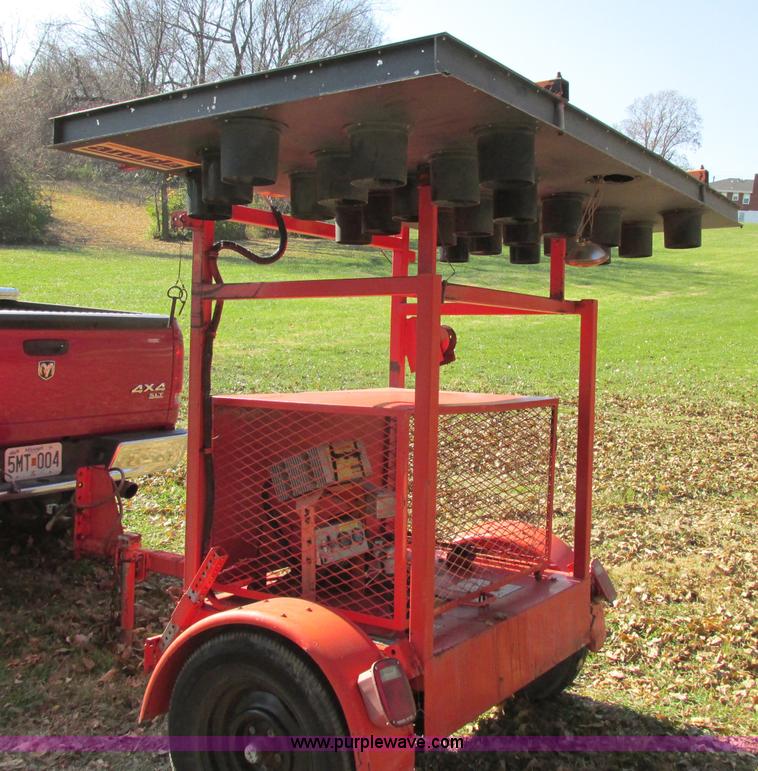 image for item F5395 Amida towable arrowboard