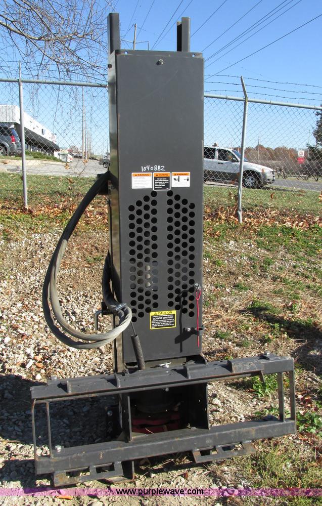 Bradco 111487PD4800 skid steer post driver in Blue Springs, MO Item