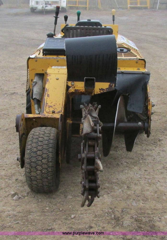 image for item F5456 Vermeer RT200 trencher