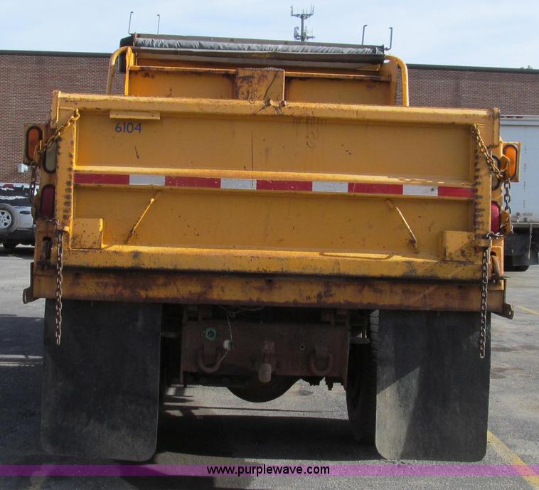 image for item G2179 2000 International 4900 dump truck