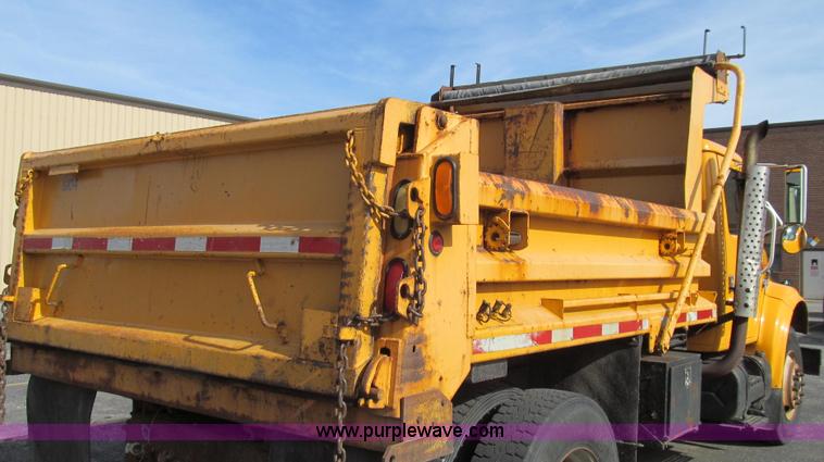 image for item G2179 2000 International 4900 dump truck
