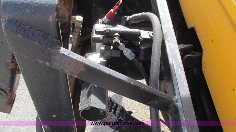 image for item G2179 2000 International 4900 dump truck