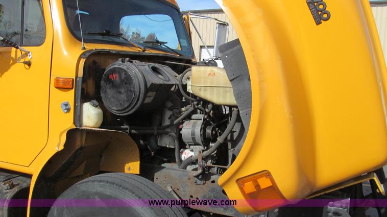 image for item G2179 2000 International 4900 dump truck