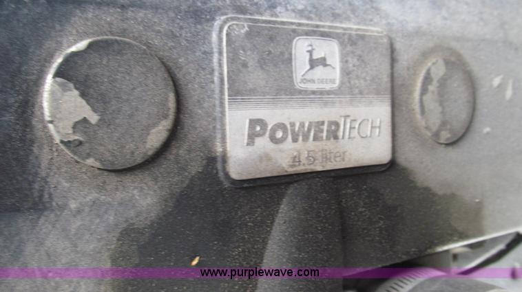 image for item G2180 2002 International 4900 bridge maintenance truck