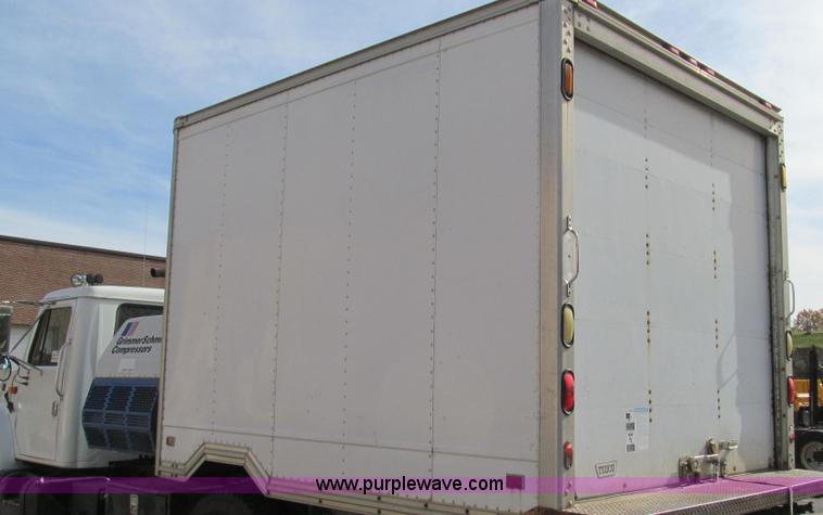 image for item G2180 2002 International 4900 bridge maintenance truck