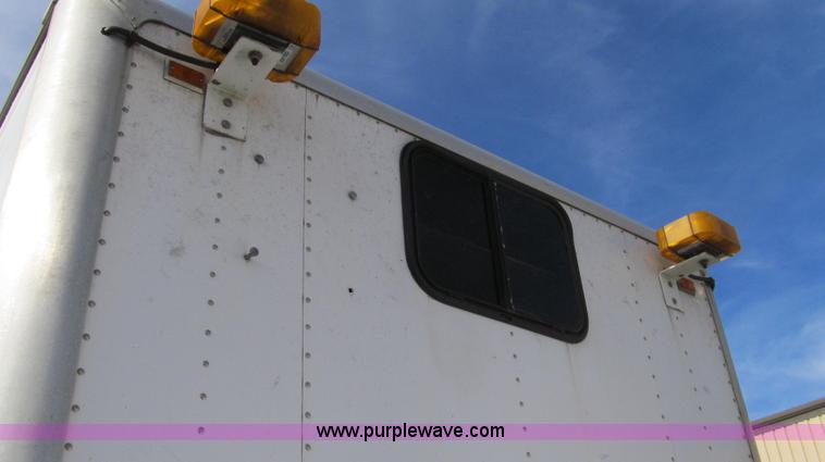 image for item G2180 2002 International 4900 bridge maintenance truck