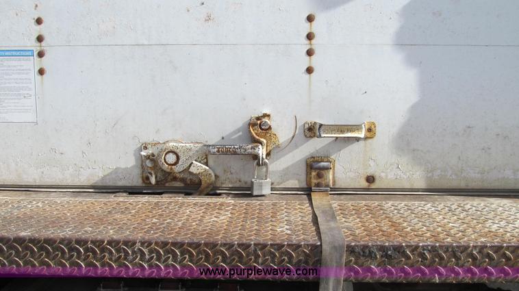 image for item G2180 2002 International 4900 bridge maintenance truck