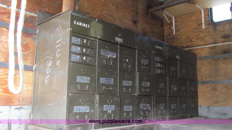 image for item G2180 2002 International 4900 bridge maintenance truck