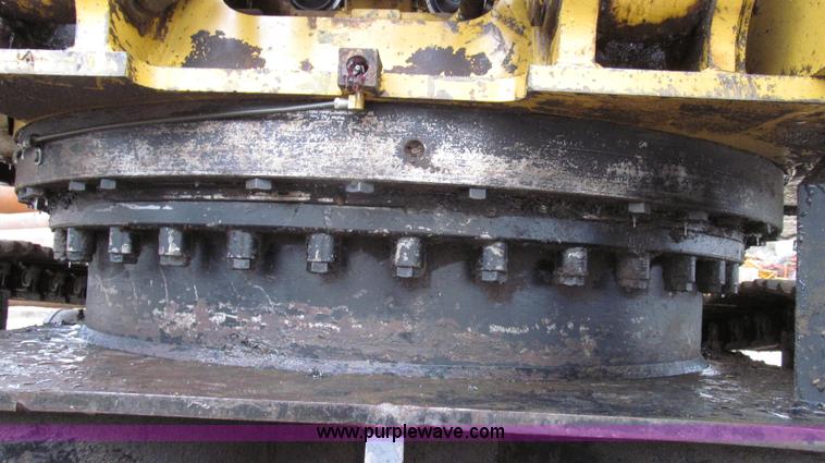 image for item G2193 1993 Caterpillar 320L excavator