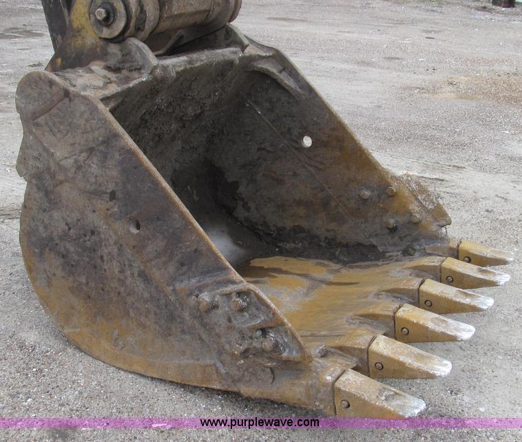 image for item G2193 1993 Caterpillar 320L excavator