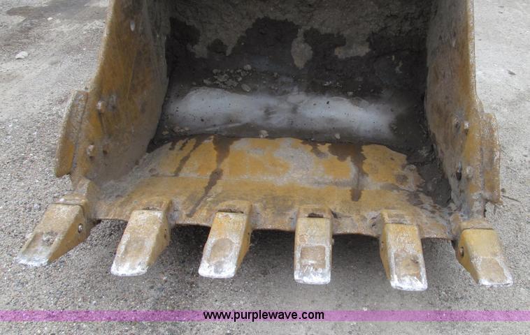 image for item G2193 1993 Caterpillar 320L excavator