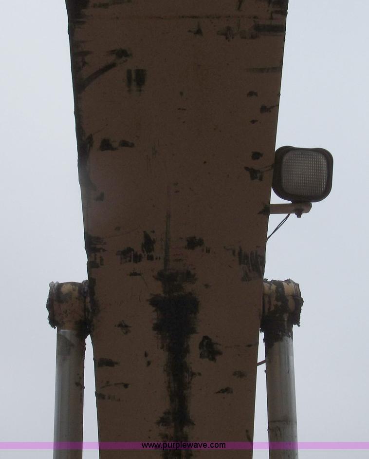 image for item G2193 1993 Caterpillar 320L excavator