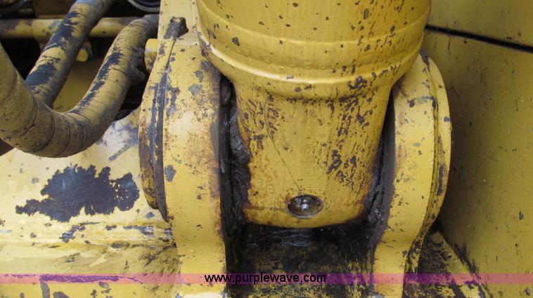 image for item G2193 1993 Caterpillar 320L excavator