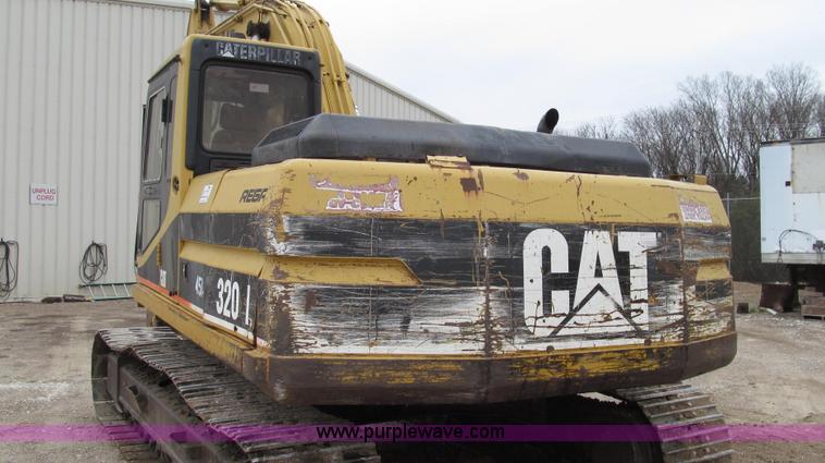 image for item G2193 1993 Caterpillar 320L excavator