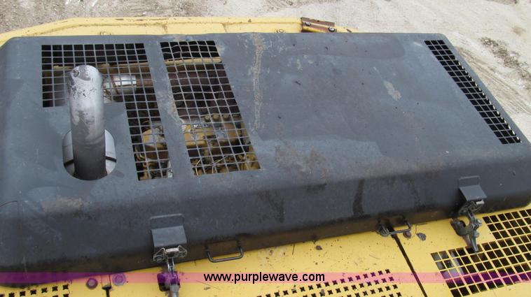 image for item G2193 1993 Caterpillar 320L excavator