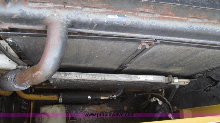 image for item G2193 1993 Caterpillar 320L excavator