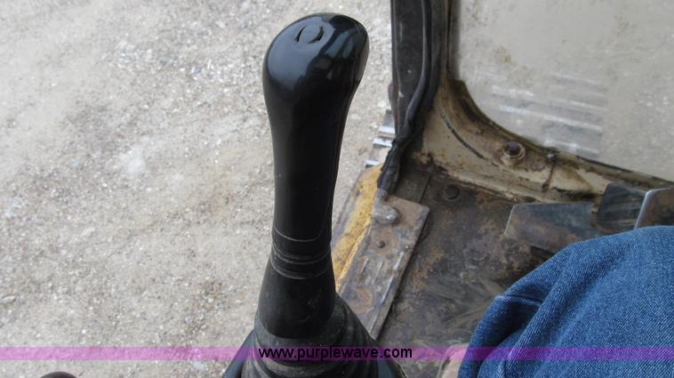 image for item G2193 1993 Caterpillar 320L excavator