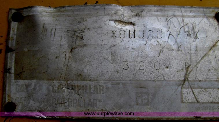 image for item G2193 1993 Caterpillar 320L excavator