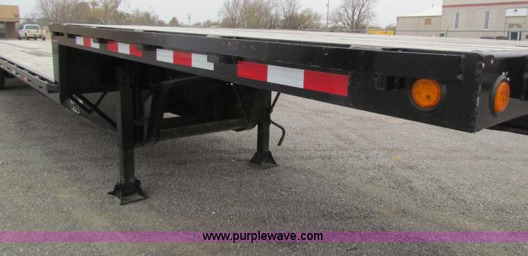 image for item G4377 2012 Jetco 531 step deck trailer