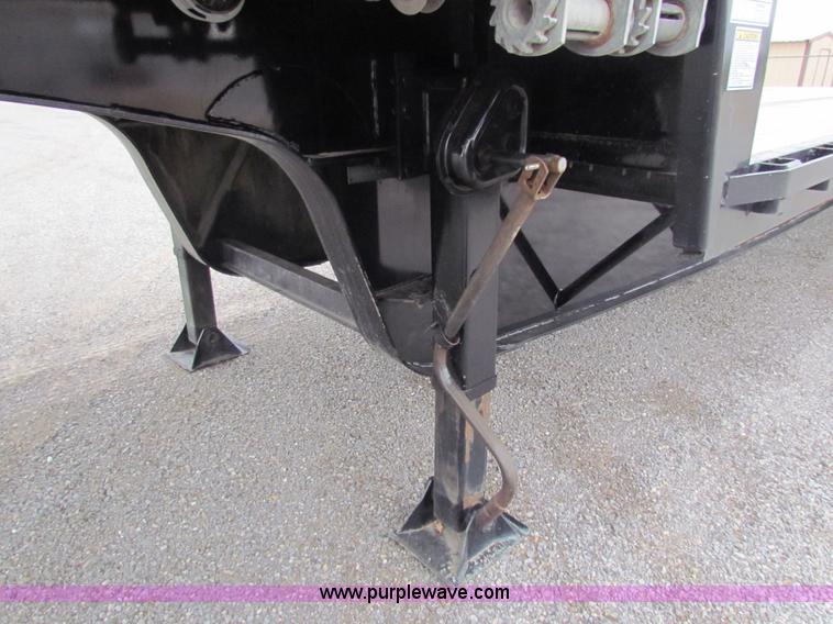 image for item G4377 2012 Jetco 531 step deck trailer