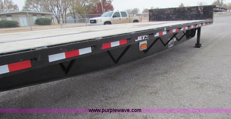 image for item G4377 2012 Jetco 531 step deck trailer