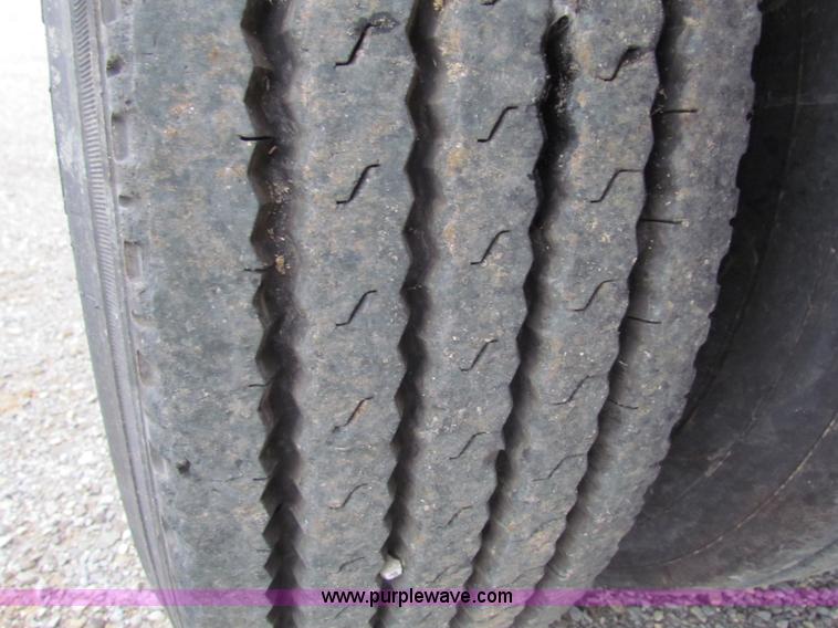 image for item G4377 2012 Jetco 531 step deck trailer