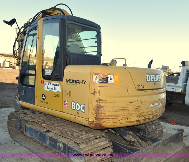 image for item G6204 2004 John Deere 80C excavator