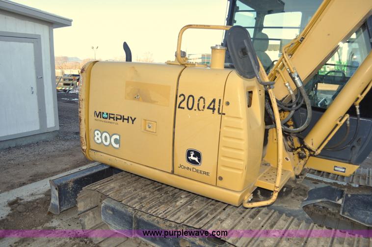 image for item G6204 2004 John Deere 80C excavator