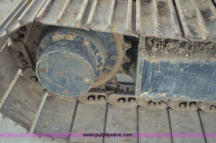 image for item G6204 2004 John Deere 80C excavator