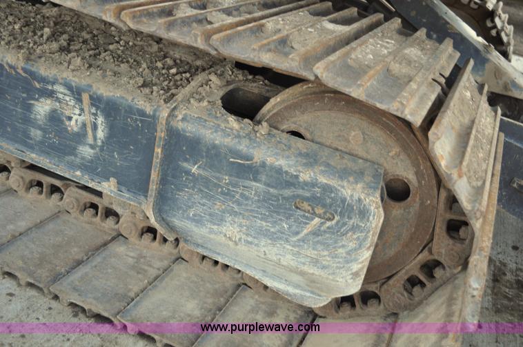 image for item G6204 2004 John Deere 80C excavator