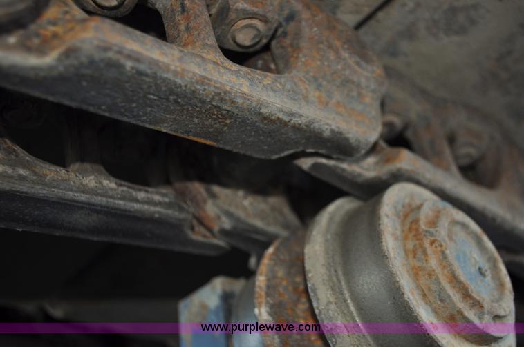 image for item G6204 2004 John Deere 80C excavator