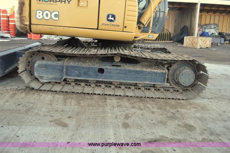 image for item G6204 2004 John Deere 80C excavator